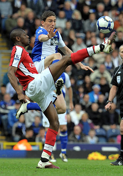 一位年轻而 一位年轻而