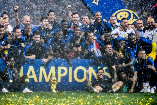 首回合的平 首回合的平