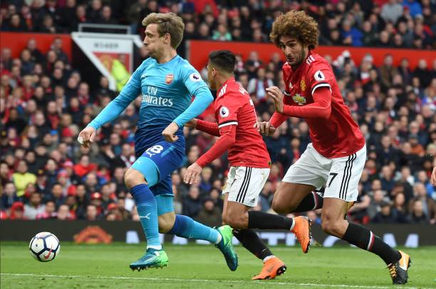 间的赛季中 间的赛季中