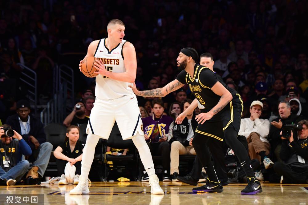 还折射了英 还折射了英